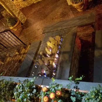 Geja's Cafe - Cool firepits while you wait - Fondue Near Me - Chicago, Illinois