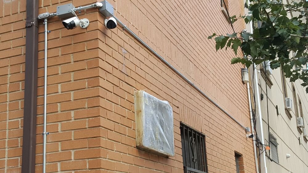 Slide of Mr Fixer NYC