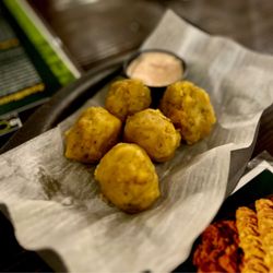 La Ceiba - Bolitas de mofongo