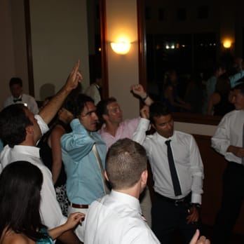 High Energy DJ - everyone dancing on the dance floor the whole night long - DJs Near Me High Energy DJ - everyone dancing on the dance floor the whole night long - DJs Near Me