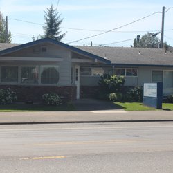 Lombard Smiles - Front of office 2