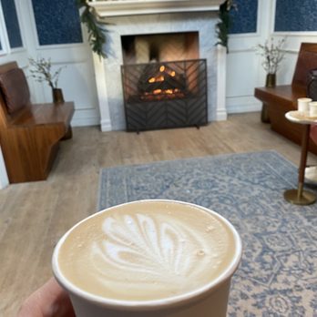 Herst Coffee Roasters - Vanilla latte - Coffee Roasteries Near Me - Newport Beach, California Herst Coffee Roasters - Vanilla latte - Coffee Roasteries Near Me - Newport Beach, California