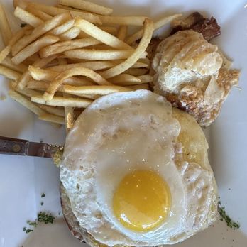 Cafe Laurent - Le Croque-Madame - French Near Me - Mar Vista, California Cafe Laurent - Le Croque-Madame - French Near Me - Mar Vista, California
