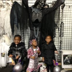 Spirit Halloween