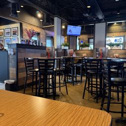 WINGERS Restaurant