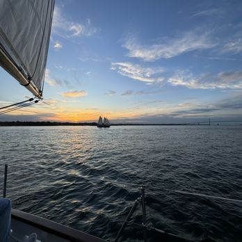 Newport Classic Cruises Bannisters Wharf - Sunset - Boat Charters Near Me - Newport, Rhode Island
