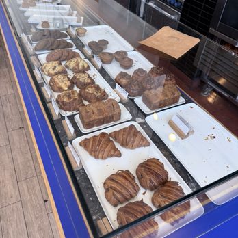 Juniper - display case - Coffee & Tea Near Me - San Francisco, California Juniper - display case - Coffee & Tea Near Me - San Francisco, California