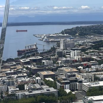 Space Needle - Landmarks & Historical Buildings Near Me - Seattle, Washington Space Needle - Landmarks & Historical Buildings Near Me - Seattle, Washington