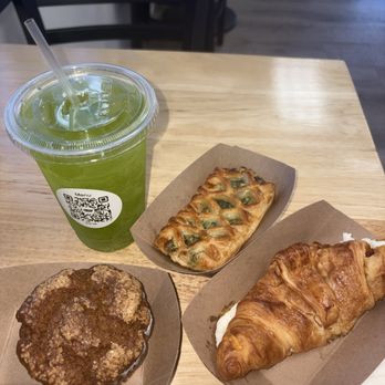 360 Treats - Pumpkin Muffin, Spinach and Feta Croissant, bacon, egg & cheese Croissant and Tropical Breeze Refresher which - Coffee & Tea Near Me - Columbia, South Carolina 360 Treats - Pumpkin Muffin, Spinach and Feta Croissant, bacon, egg & cheese Croissant and Tropical Breeze Refresher which - Coffee & Tea Near Me - Columbia, South Carolina