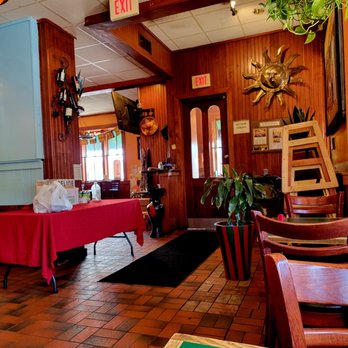 El Tio Tex Mex Grill - Inside dining - Tex-Mex Near Me - Falls Church, Virginia El Tio Tex Mex Grill - Inside dining - Tex-Mex Near Me - Falls Church, Virginia