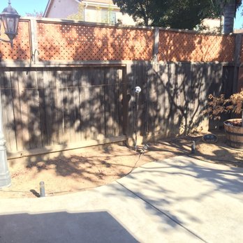 Discovery Tree Care - This is where the dead tree was and now you can't even tell that there was a tree there - Tree Services Near Me - Ceres, California Discovery Tree Care - This is where the dead tree was and now you can't even tell that there was a tree there - Tree Services Near Me - Ceres, California