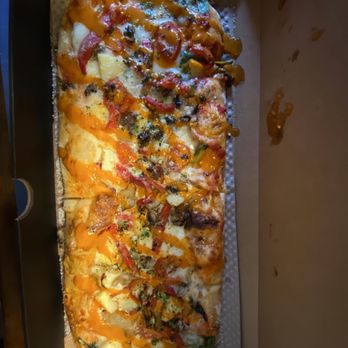 &pizza - Build Your Own: Veggie Pizza w/ Buffalo Sauce Drizzle :P - Pizza Near Me - Baltimore, Maryland