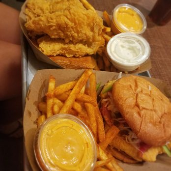 Holdaak Fried Chicken - Chicken Shop Near Me - Fullerton, California