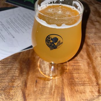 Widowmaker Taproom & Kitchen - Breweries Near Me - Boston, Massachusetts