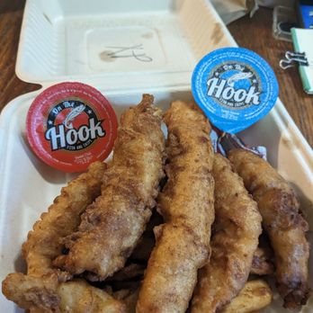 On The Hook - Ordered a three-piece dinner. Added one piece. Got five pieces. Great deal - Food Trucks Near Me On The Hook - Ordered a three-piece dinner. Added one piece. Got five pieces. Great deal - Food Trucks Near Me