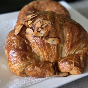 Honu Bakery - Bakeries Near Me - Honolulu, Hawaii