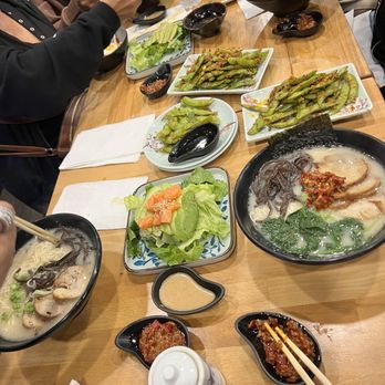 Ramen Gami - Salmon Avocado Salad Tonkotsu Edamame Soft Soda Bottled Water - Ramen Near Me - Newark, New Jersey
