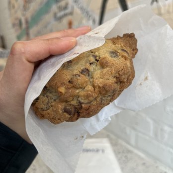 Levain Bakery - NoHo, NYC - Chocolate chip walnut - Bakeries Near Me - New York, New York