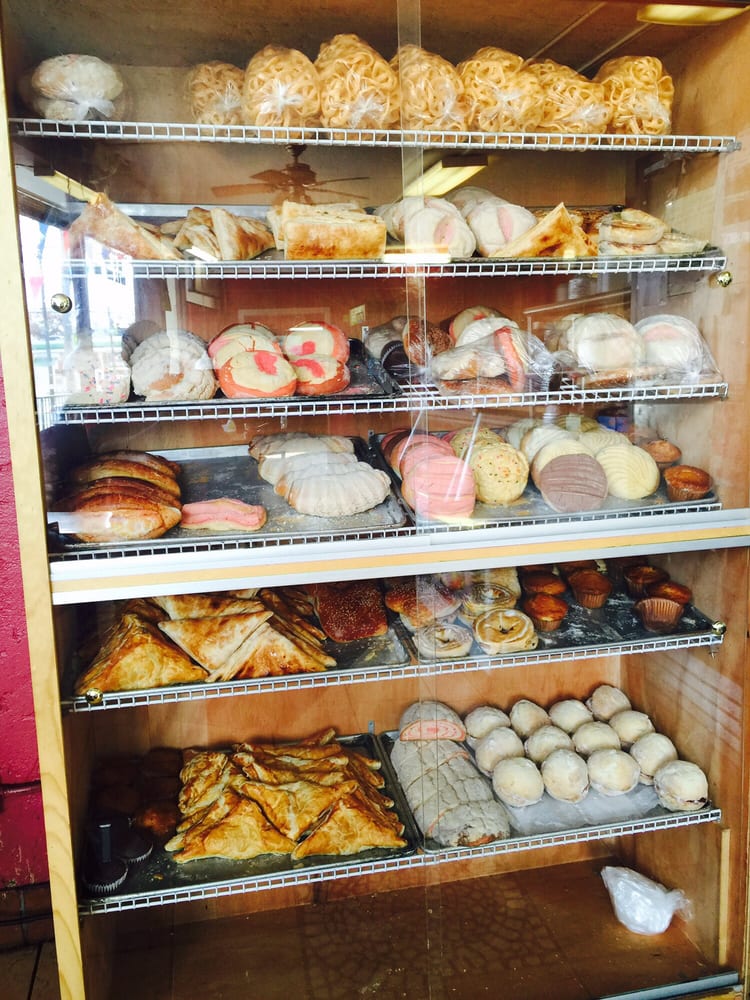 La Mexicana Restaurant & Bakery