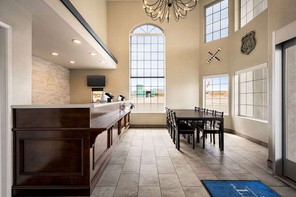 CLOSED - Red Roof Inn Kingman by null