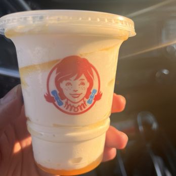 Wendy's - Fast Food Near Me - San Jacinto, California