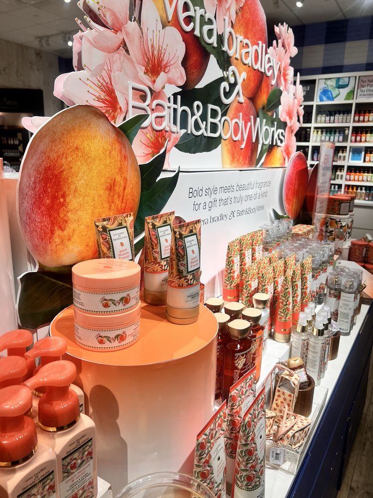 Bath & Body Works Logo