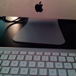 Escola Seven Computação Grafica - Mac usado em um dos laboratórios
