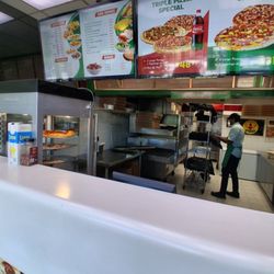 Reginos Pizza