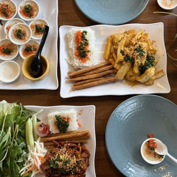 Quan Nem Ninh Hoa - 11. Bánh Bèo and House Special 2 person DYI spring rolls - Vietnamese Near Me - Sacramento, California Quan Nem Ninh Hoa - 11. Bánh Bèo and House Special 2 person DYI spring rolls - Vietnamese Near Me - Sacramento, California