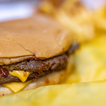 Whataburger - Double Meat Whataburger - Burgers Near Me - Las Cruces, New Mexico