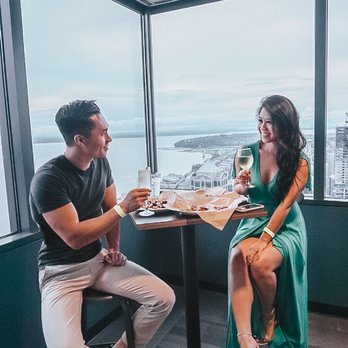 Sky View Observatory - Sunset VIP Experience - Observatories Near Me - Seattle, Washington