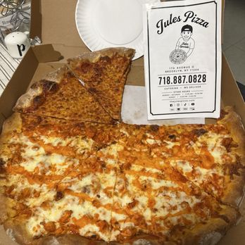 Jules Pizza - Large pie( half regular,half buffalo chicken) - Pizza Near Me - Brooklyn, New York Jules Pizza - Large pie( half regular,half buffalo chicken) - Pizza Near Me - Brooklyn, New York