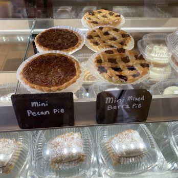 Cafe Guarani - Mini Pecan Pie and Berry Pie - Cafes Near Me - Pacific Grove, California