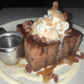 Moxies - Toffee pudding - Lounges Near Me - Miami, Florida