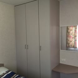 Macedon Caravan Park - Ensuite cabin - Bedroom area.
