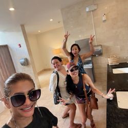 Hyatt Regency Grand Reserve - Where is Sandy Kim!! At the Hyatt in Puerto Rico with Alexis, Julia & the girls