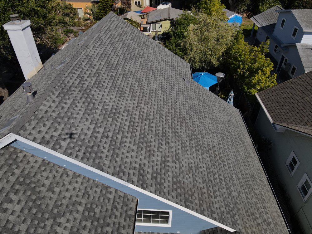 Slide of Pio’s Roofing