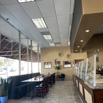 Rosabella's Cafe & Bakery - Inside seating - Bakeries Near Me - Ventura, California Rosabella's Cafe & Bakery - Inside seating - Bakeries Near Me - Ventura, California