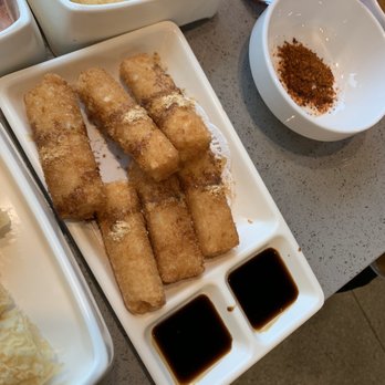 Haidilao Hotpot Flushing - Dessert. Sticky rice with sweet sauce - Hot Pot Near Me - Flushing, New York