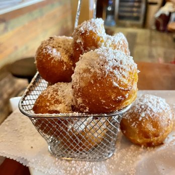 Farmhouse Cafe - Beignets soooo good! - Breakfast & Brunch Near Me - Honolulu, Hawaii Farmhouse Cafe - Beignets soooo good! - Breakfast & Brunch Near Me - Honolulu, Hawaii