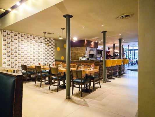 Oak and Honey by null