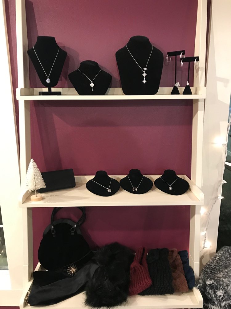 THE FINERY SHOP Updated September 2024 63A Wharf St, Salem