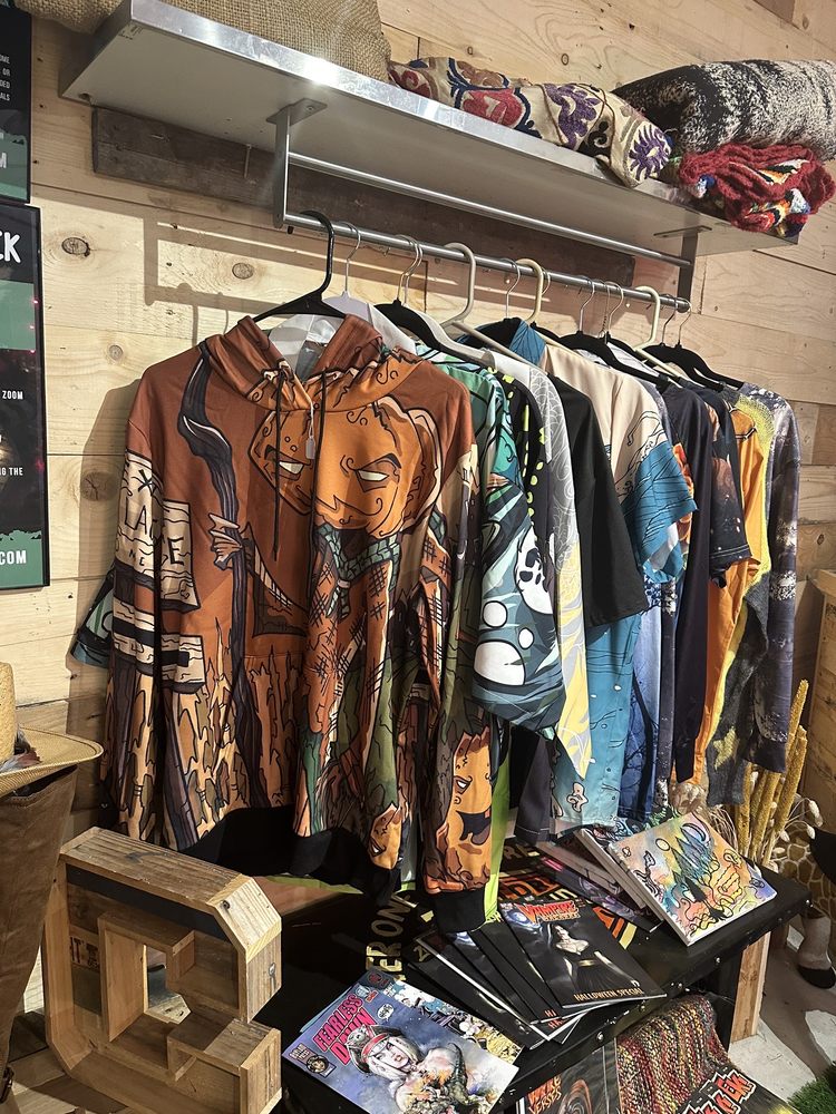 PALLETWOODSTOCK 40 Mill Hill Rd, Woodstock, New York Thrift Stores