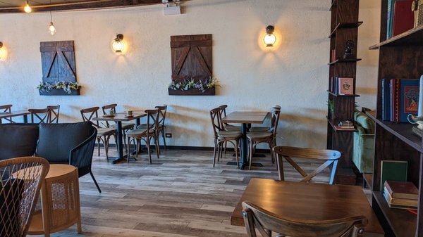 A Thousand Tales Restaurant / Bakery & Cafe by null
