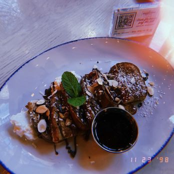 The Hampton Social - Streeterville - French toast - New American Near Me - Chicago, Illinois
