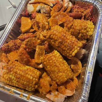 King Cajun Crawfish - Big Dungeness Combo - Cajun/Creole Near Me - Orlando, Florida