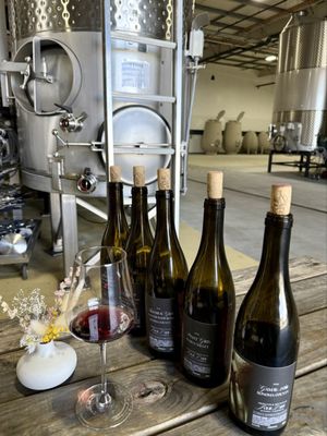 Jolie-Laide Wines by null