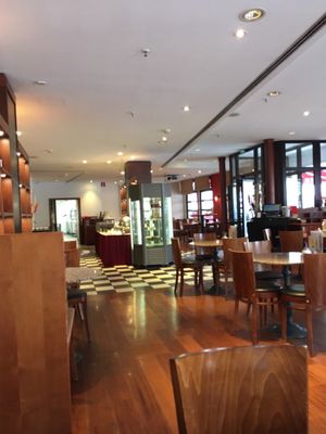 Bistro & Bar Ecke Frauenkirche by null