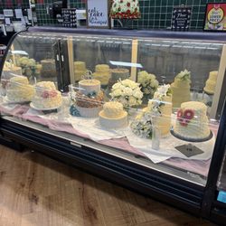 Marketplace Foods - Cakes!