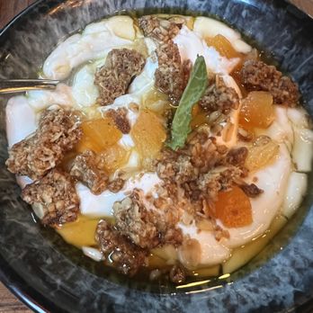 Agora Tysons - Mediterranean Near Me - Tysons, Virginia